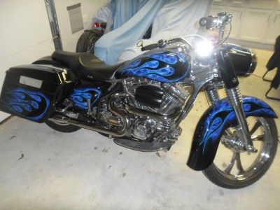 Road king Show bike with $27,000 of extras   only 12,000 miles from 