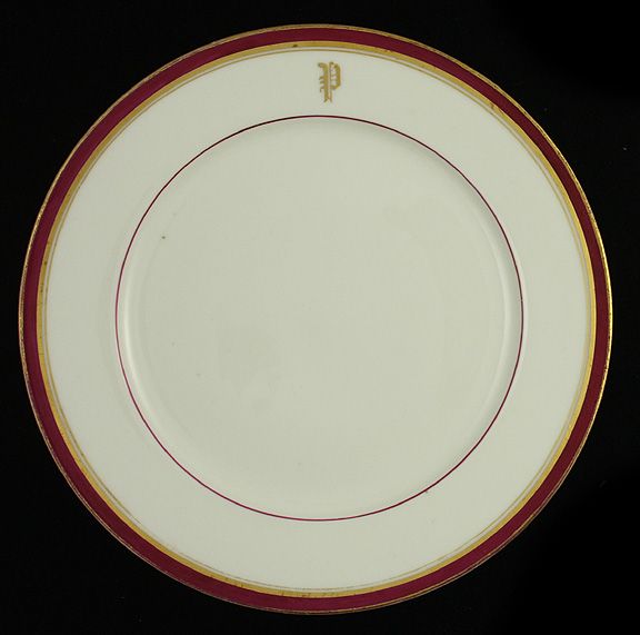 10 NICE 1870s PARIS PORCELAIN GILT DINNER PLATES  