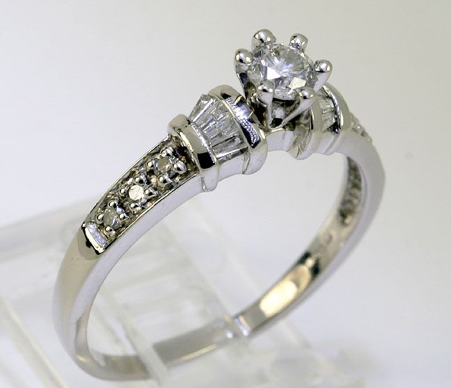 STUNNING .40CT ROUND BAGUETTE 15 DIAMOND PLATINUM ORNATE ENGAGEMENT 