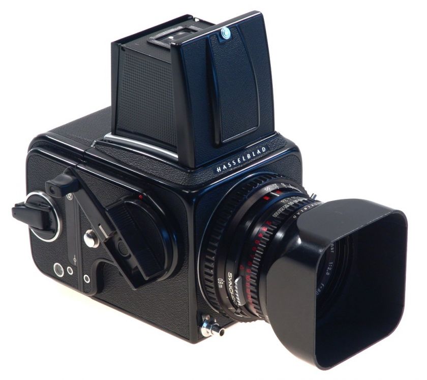 HASSELBLAD 500 C/M BLACK CAMERA ZEISS PLANAR 2.8 f=80mm T* LENS A12 