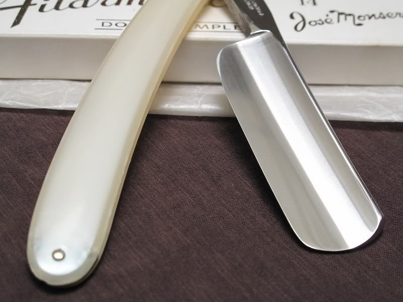 NOS  FILARMONICA Doble Temple #14 straight razor  