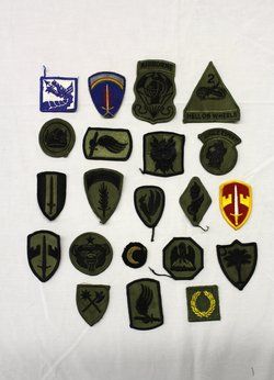 VINTAGE US ARMY UNIT PATCHES x21 WWII   VIETNAM ERA  