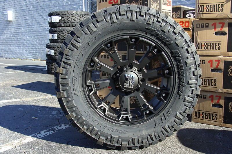 XD 800 Misfit Black 285/65R18LT 33 18 Dodge Ford F250  