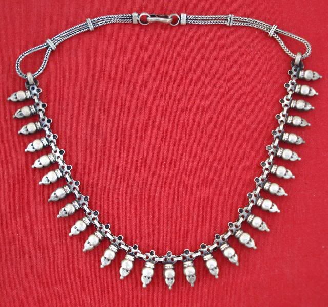 TRADITIONAL DESIGN HANDMADE SILVER NECKLACE CHOKER IND.  