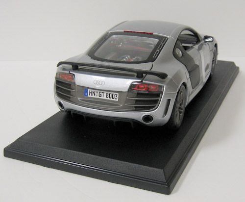 Audi R8 GT Diecast Model Car   Maisto   Silver   118 Scale   New in 