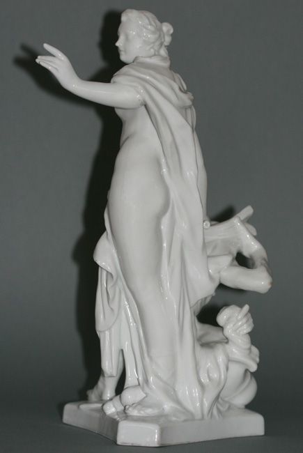 KPM ROYAL PORCELAIN MANUFACTURE FIGURINE, c. 1800  