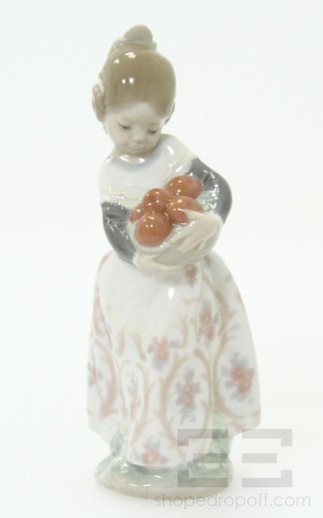 Lladro Valencian Girl With Oranges By Fulgencio García Handmade 