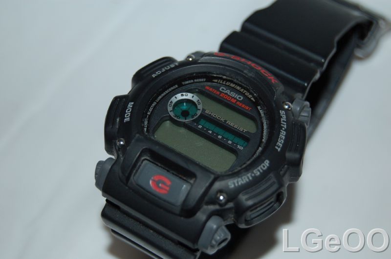 Casio DW 9052 Black G SHOCK 200m Mens Watch AS IS  