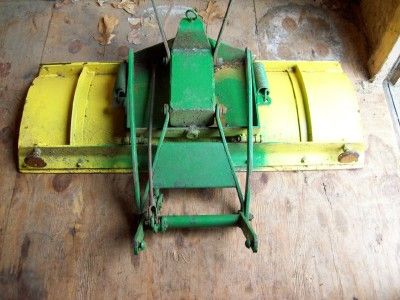 John Deere 110 Round Fender Lawn & Garden Tractor With Snow Plow Blade 