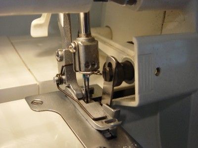 Singer Finishing Touch Serger Sewing Machine 14SH654  