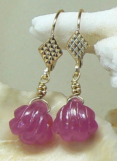 RARE NATURAL PINK SAPPHIRE BRIOLETTE 14K GOLD EARRINGS  