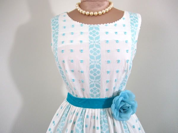 Unique and Lovely vintage 1950s white and robins egg blue chenille 