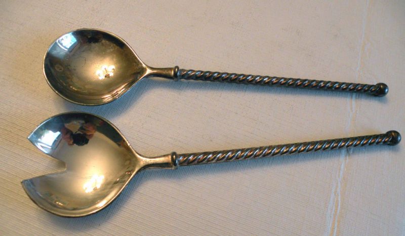 Vintage E.P.ZINC Italian Silverplate 2 Piece Salad Tong  