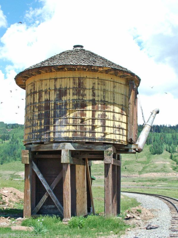 Prototype Photo CD Guide to Modeling Water Tower Detail  