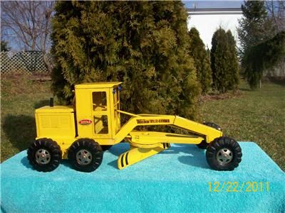   Nice Original Pressed Steel 1960,s ROAD GRADER Fully working  