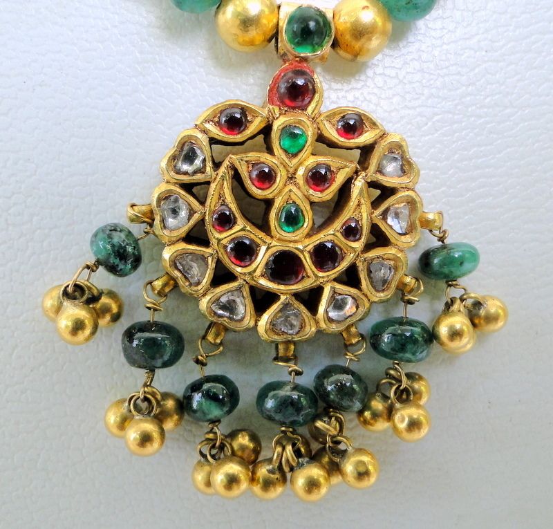 antique 22 K gold diamond necklace kundan emerald  