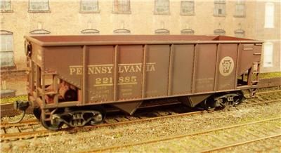 HO Athearn 2 Bay Hopper PRR RN221885   WEATHERED  