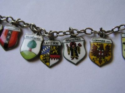 VTG SILVER ENAMEL SOUVENIR TRAVEL SHIELD CHARM BRACELET  