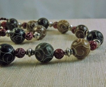 CHUNKY CARVED JADE BEADED NECKLACE IN AUTUMN COLORS  