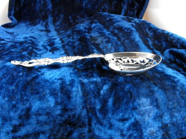 VINTAGE FANCY SILVERCRAFT STERLING SERVING SPOON  