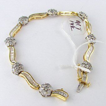 CT Diamond Floral Shaped Ladies Bracelet 14k Gold  