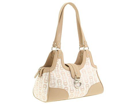 This stylish Etienne Aigner handbag is casually elegant, making it an 