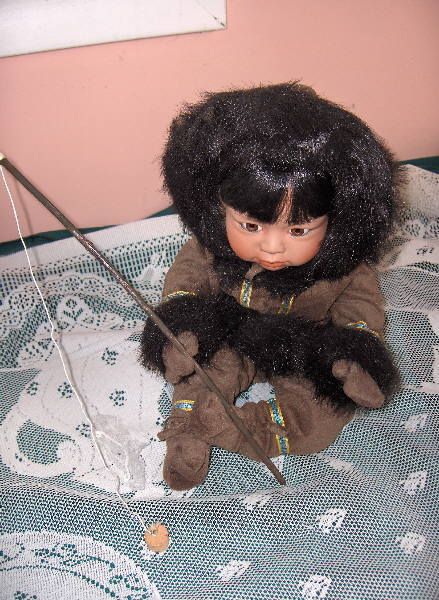 1993 Native American Doll MISKA Pat Wall Box  