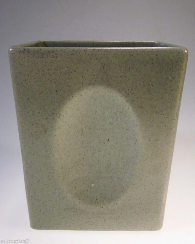 HAEGER ARTS & CRAFTS SQUARE THUMBPRINT VASE  MOSS GREEN  