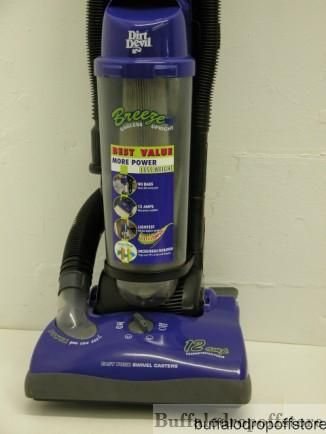 Dirt Devil Breeze Turbo Bagless Upright 12 Amp Vacuum  