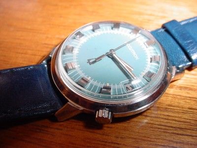 Bulova Accutron Mens Wrist Watch w/ Calendar  