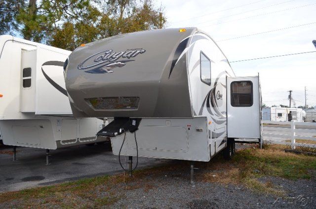   Camper Trailer 2011 Keystone COUGAR 276RLS Fifth 5th Wheel RV Camper