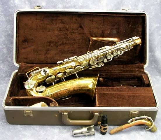 Buescher Aristocrat Eb Alto Saxophone w/BRILHART SPECIAL Ebolin 