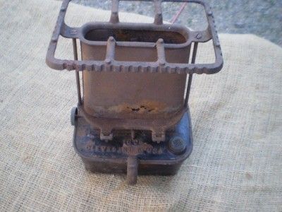 ANTIQUE KEROSENE SAD IRON HEATERPURITANCLEVELAND NO 1  