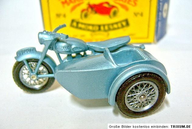 Matchbox RW 04C Triumph Motorcycle early issue in B box  