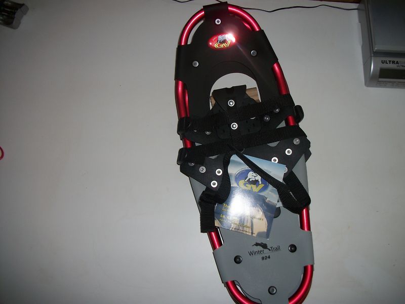 pair 924 G V Winter trail snowshoes 2 Yr Warr.  